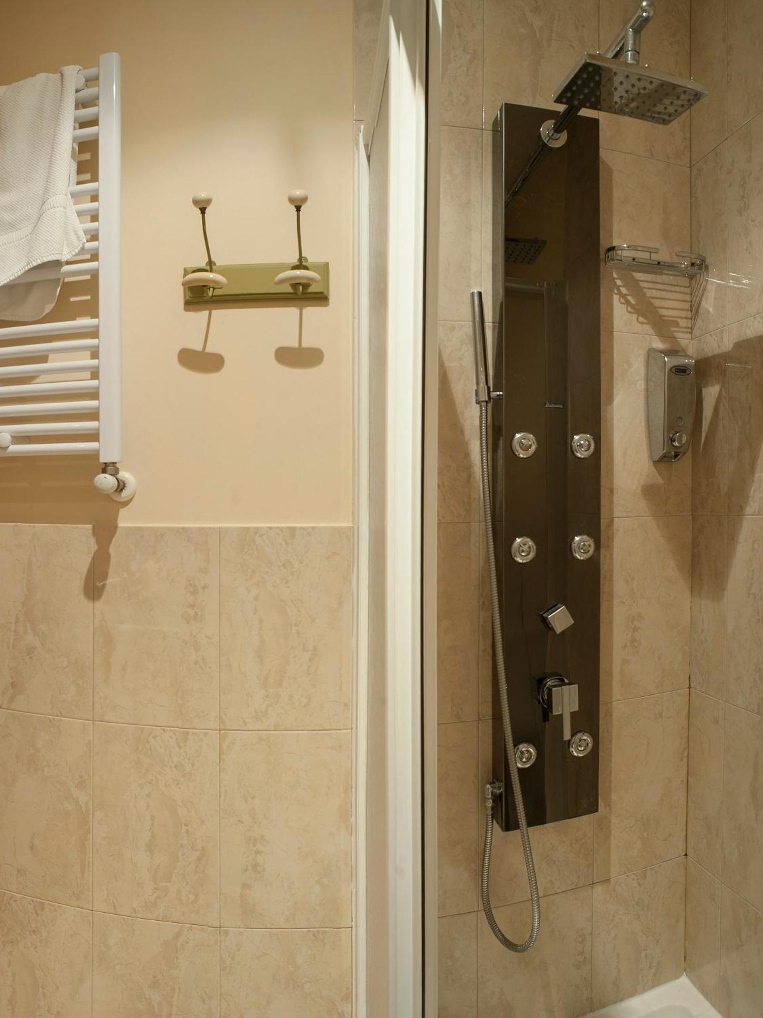 Ch Hostal Victoria Cuenca  Exteriér fotografie