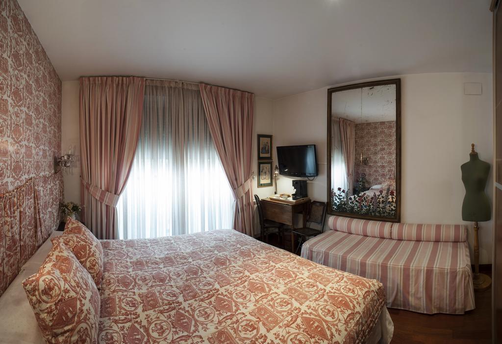 Ch Hostal Victoria Cuenca  Exteriér fotografie